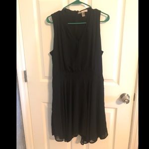 Forever 21 sleeveless black dress